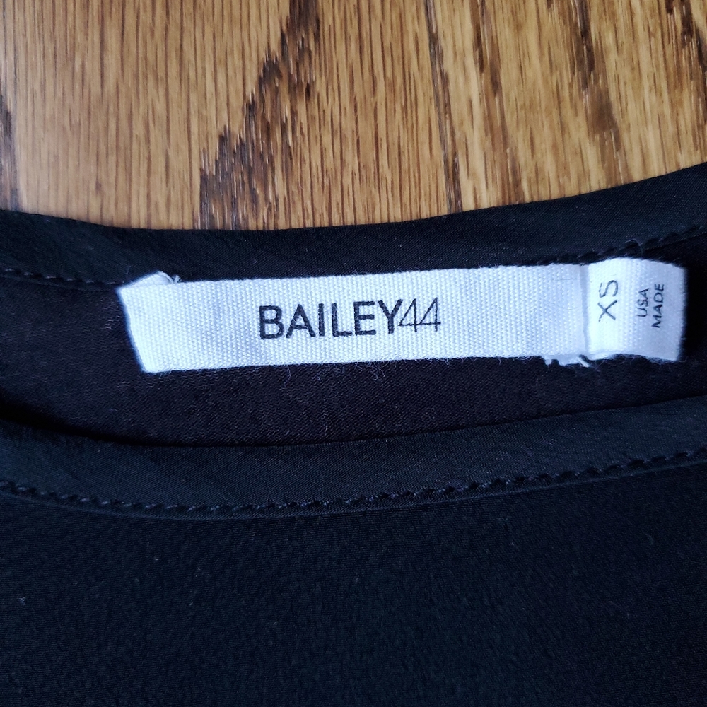 Bailey 44 - Picture 4 of 4